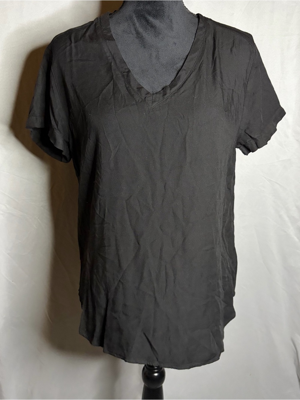 cloth & stone Black V-Neck Short Sleeve Tee